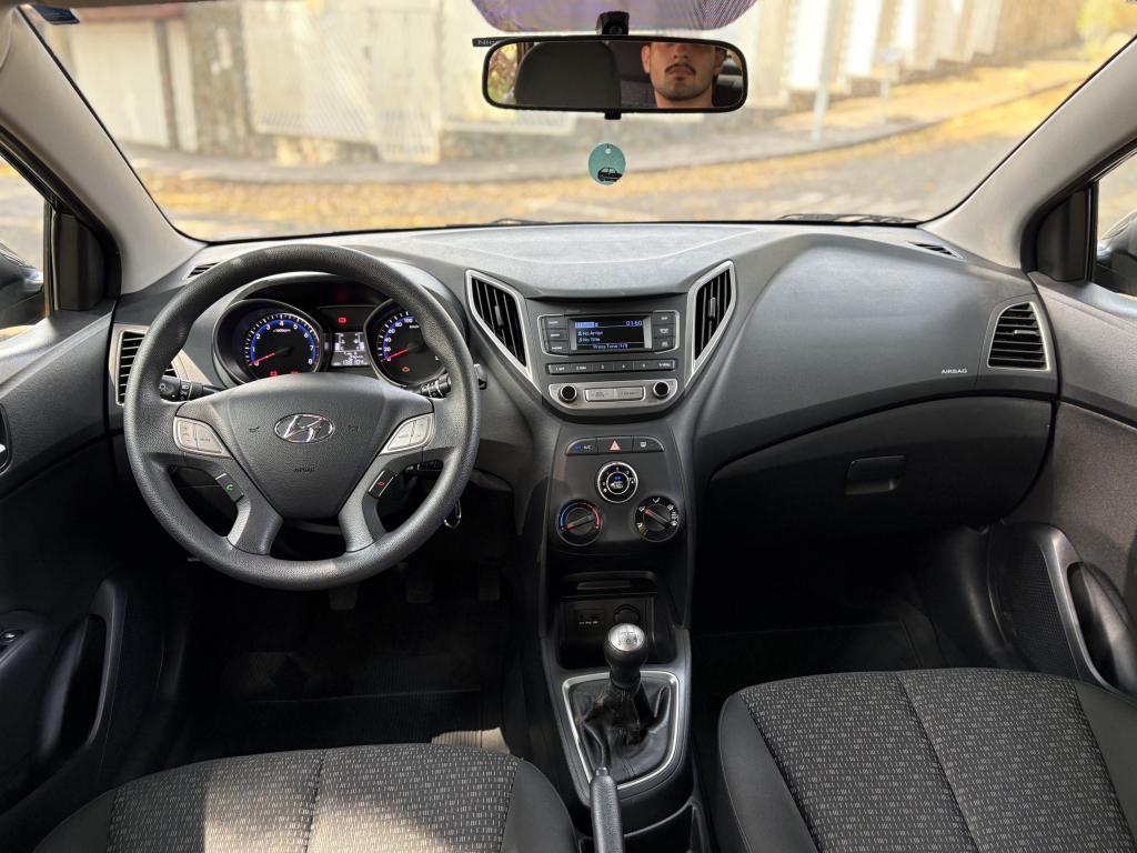 HYUNDAI HB 20 Hatch - Foto