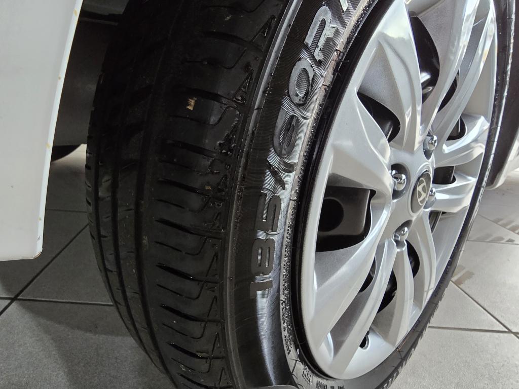 HYUNDAI HB 20 Hatch - Foto