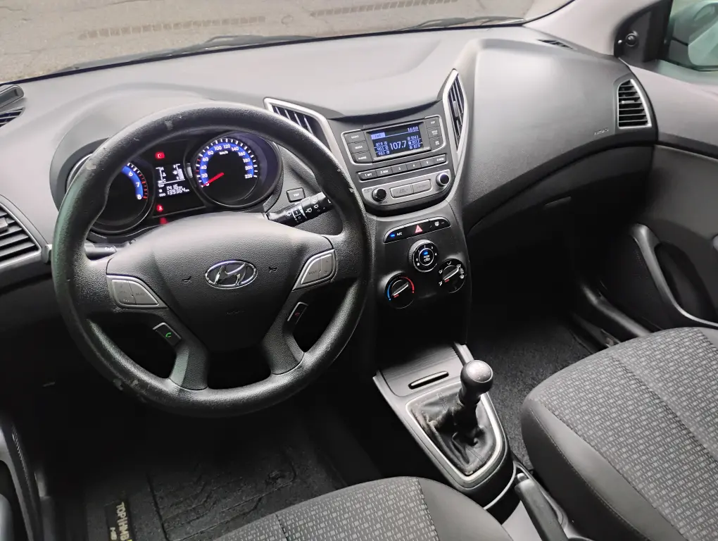 HYUNDAI HB 20 Hatch - Foto