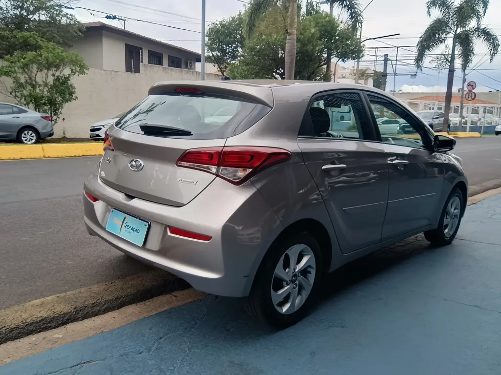 HYUNDAI HB 20 Hatch - Foto