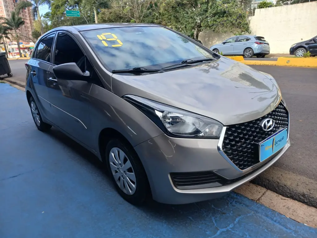 HYUNDAI HB 20 Hatch - Foto