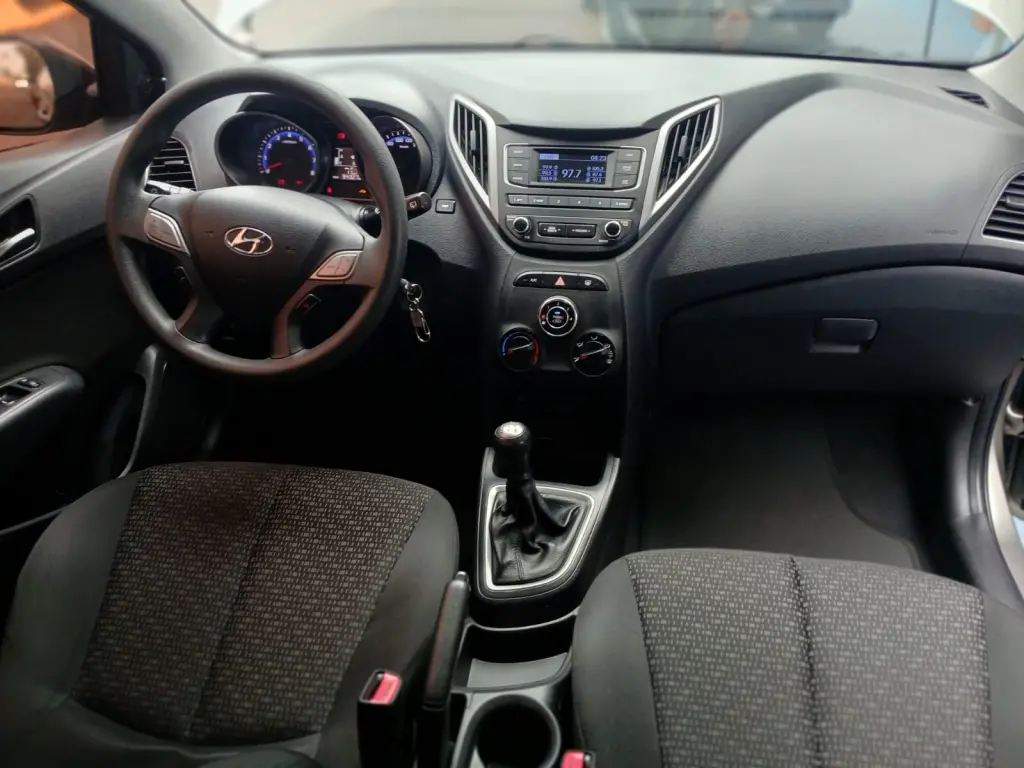 HYUNDAI HB 20 Hatch - Foto