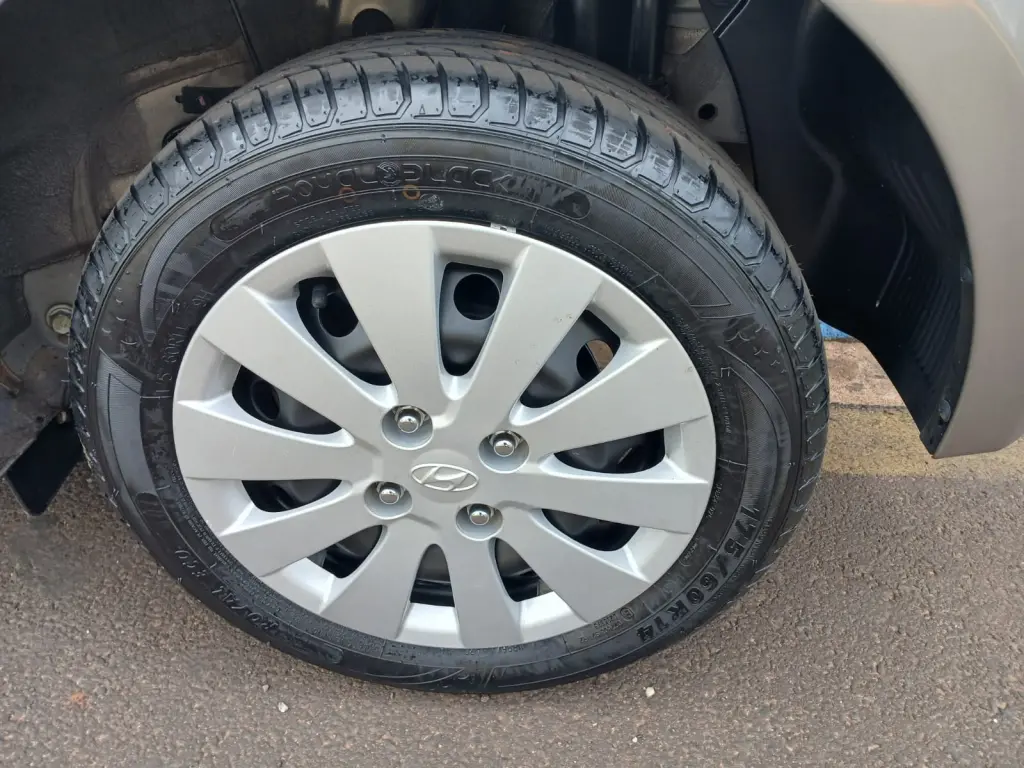 HYUNDAI HB 20 Hatch - Foto