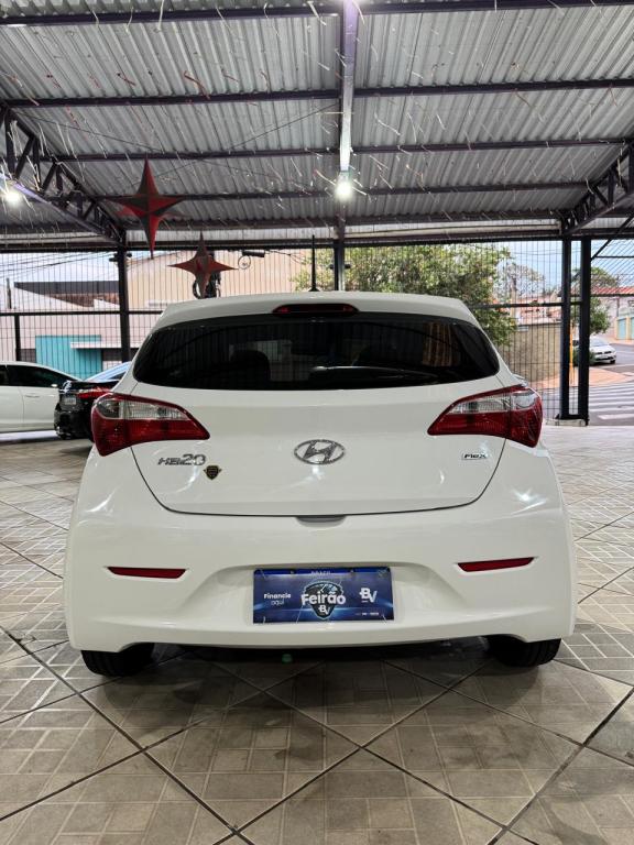HYUNDAI HB 20 Hatch - Foto