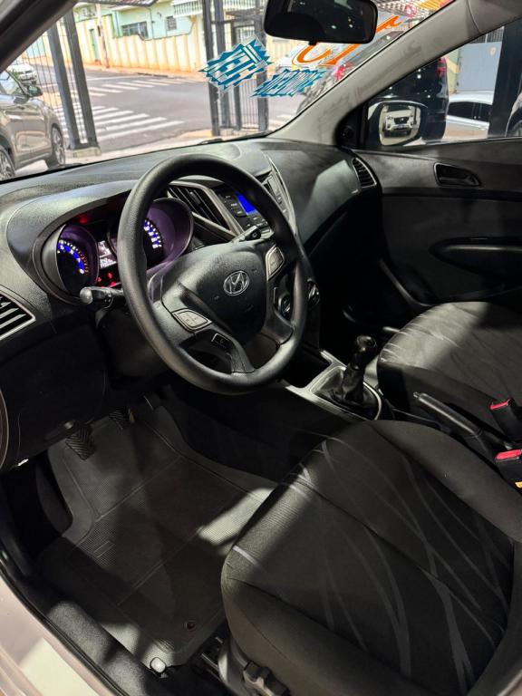 HYUNDAI HB 20 Hatch - Foto