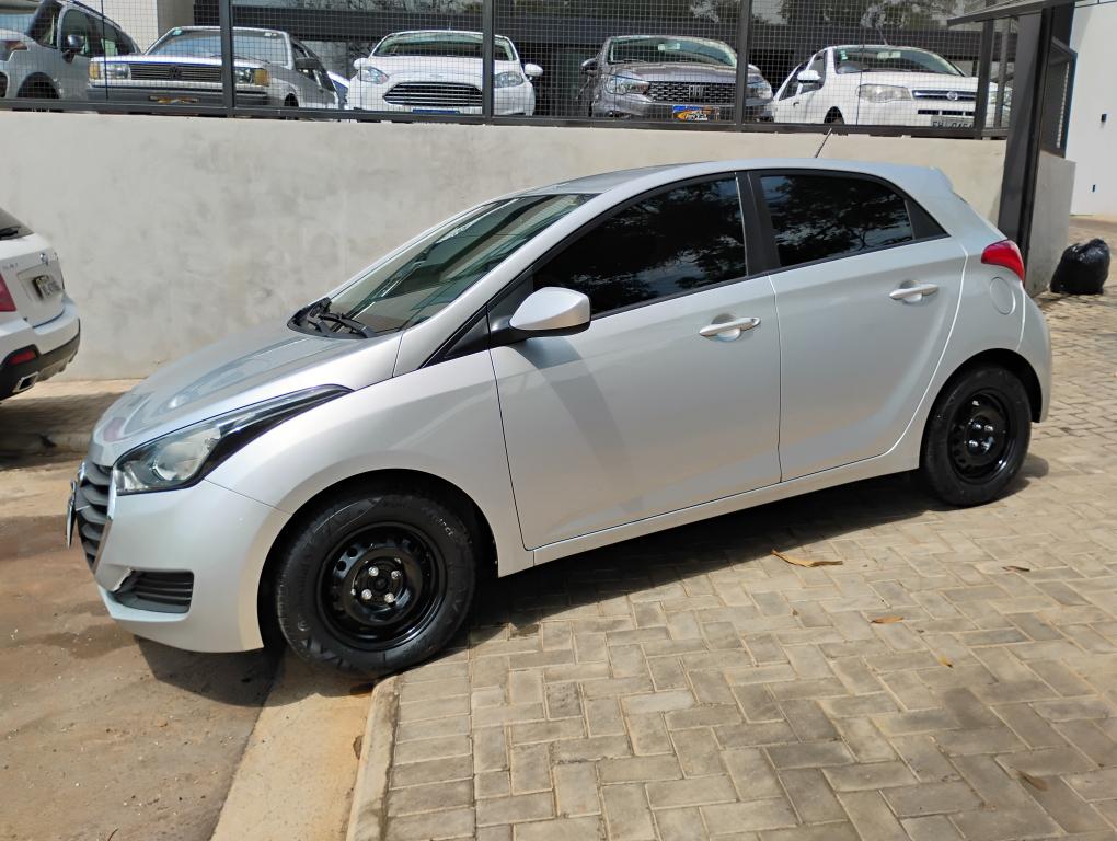 HYUNDAI HB 20 Hatch - Foto