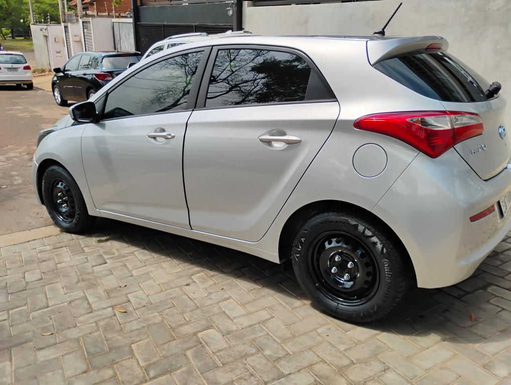 HYUNDAI HB 20 Hatch - Foto