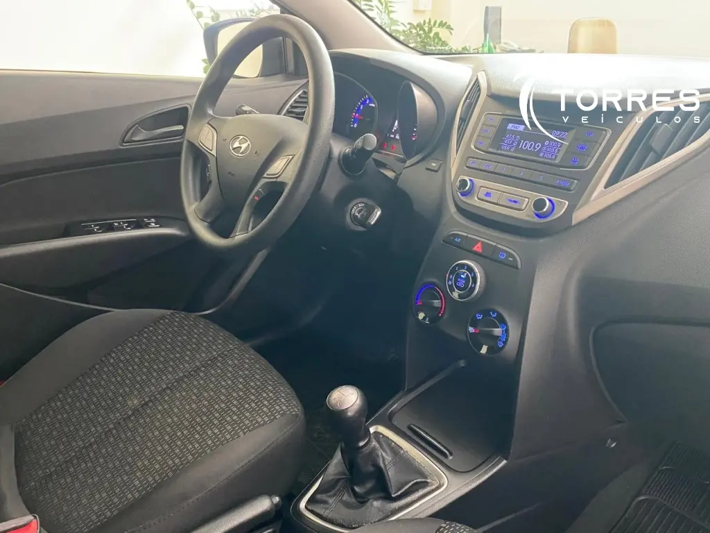 HYUNDAI HB 20 Hatch - Foto