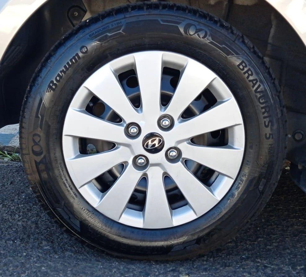 HYUNDAI HB 20 Hatch - Foto