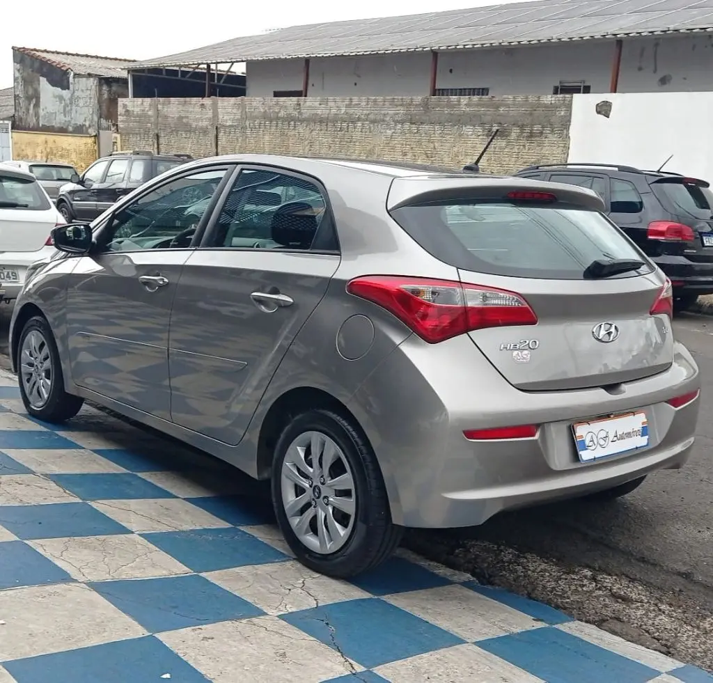 HYUNDAI HB 20 Hatch - Foto