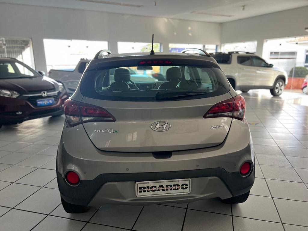 HYUNDAI HB 20 Hatch X - Foto