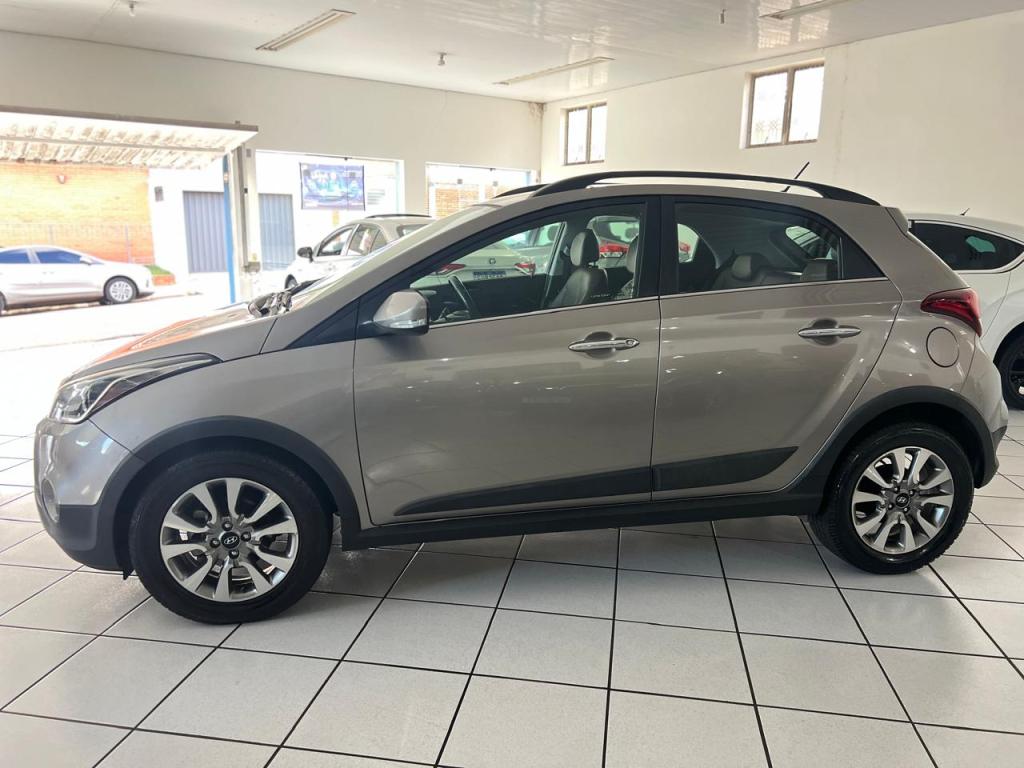 HYUNDAI HB 20 Hatch X - Foto