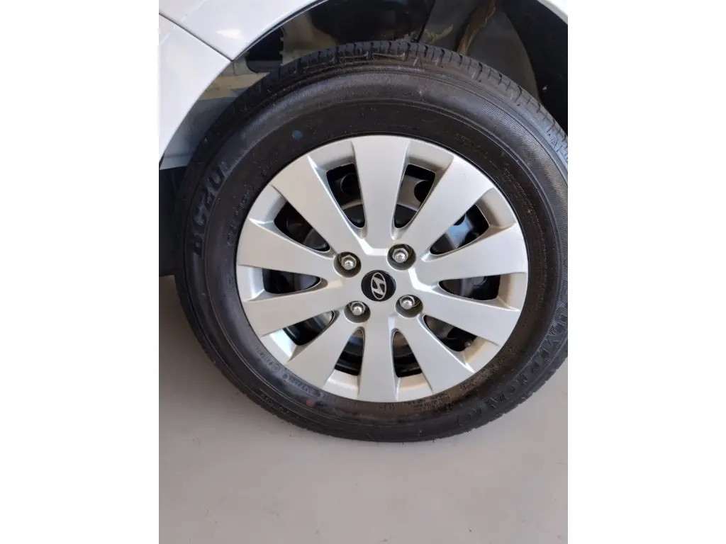 HYUNDAI HB 20 Hatch - Foto