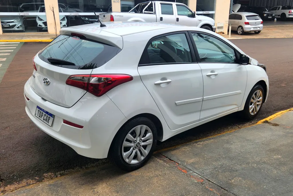 HYUNDAI HB 20 Hatch - Foto