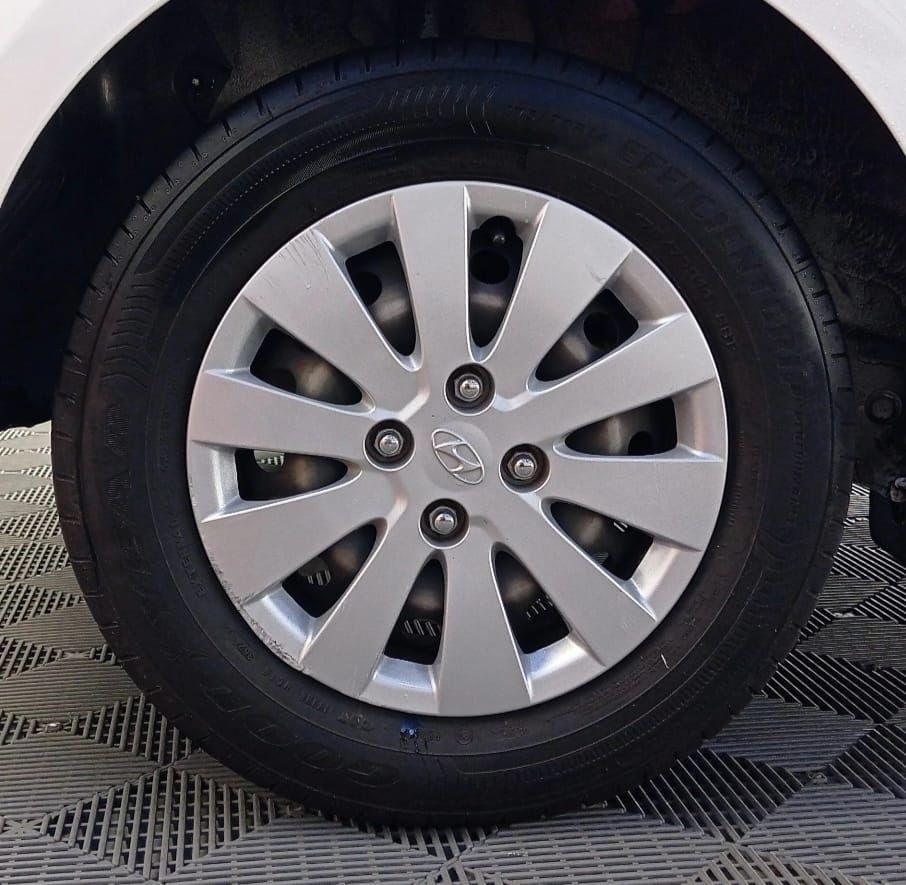 HYUNDAI HB 20 Hatch - Foto