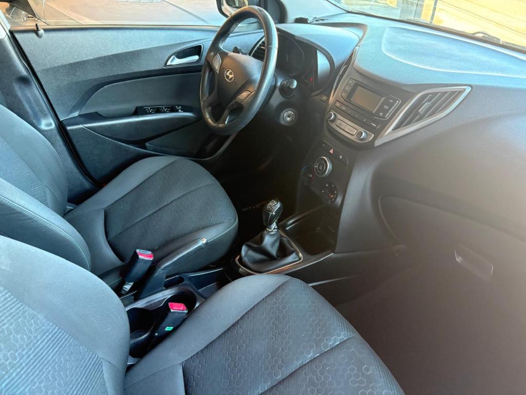 HYUNDAI HB 20 Hatch X - Foto