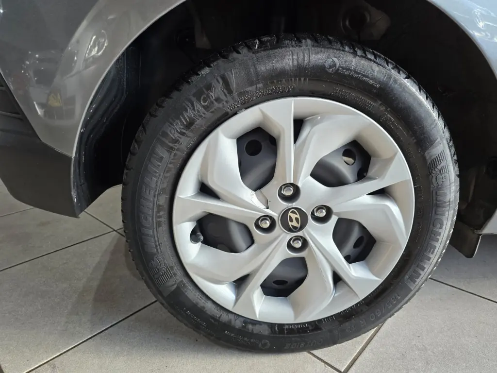 HYUNDAI HB 20 Hatch - Foto