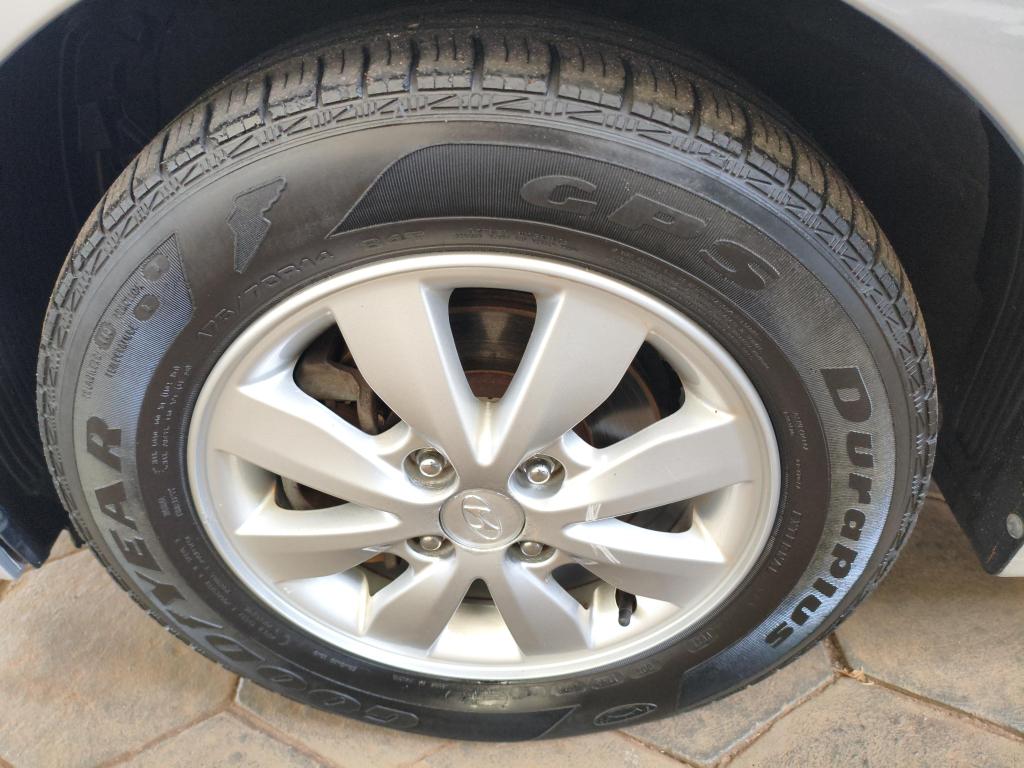 HYUNDAI HB 20 Hatch - Foto