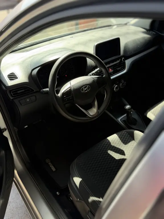 HYUNDAI HB 20 Hatch - Foto