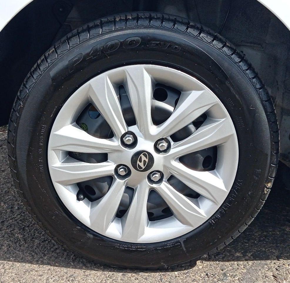 HYUNDAI HB 20 Hatch - Foto