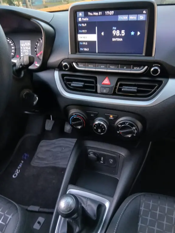 HYUNDAI HB 20 Hatch - Foto
