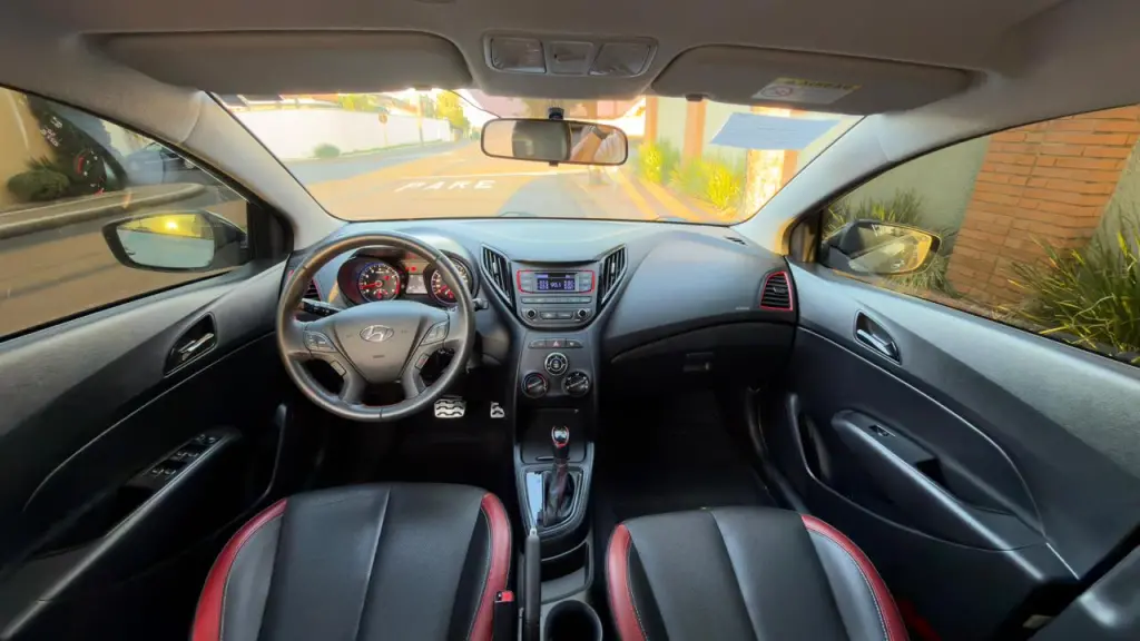 HYUNDAI HB 20 Hatch - Foto