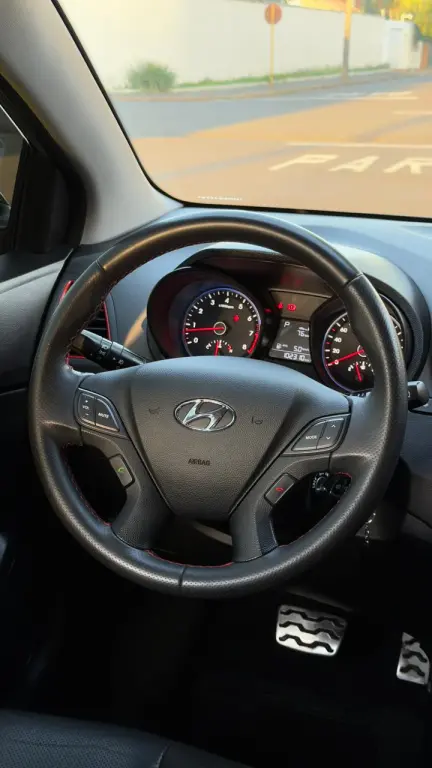 HYUNDAI HB 20 Hatch - Foto