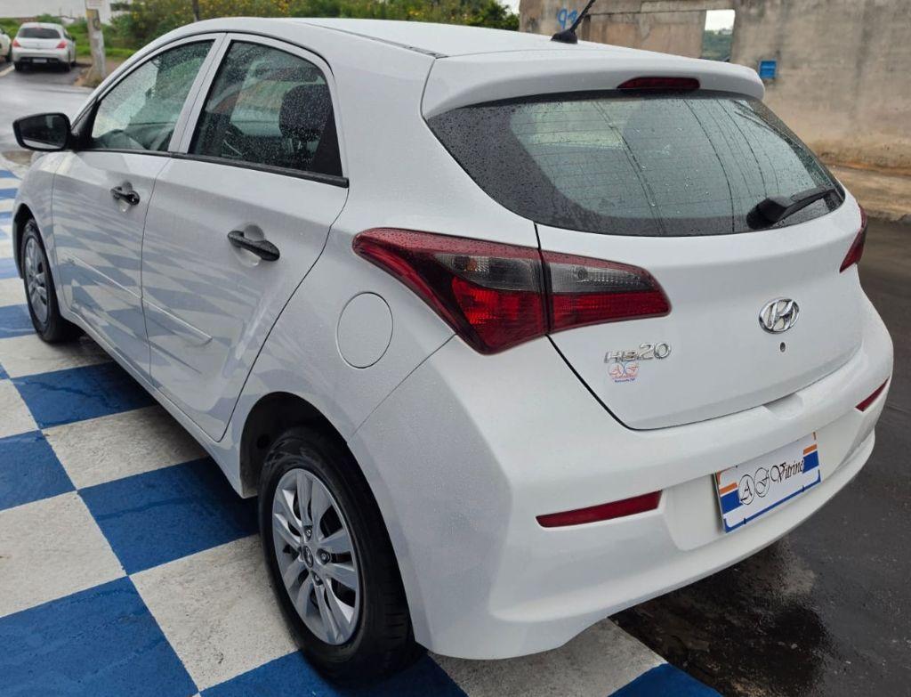 HYUNDAI HB 20 Hatch - Foto