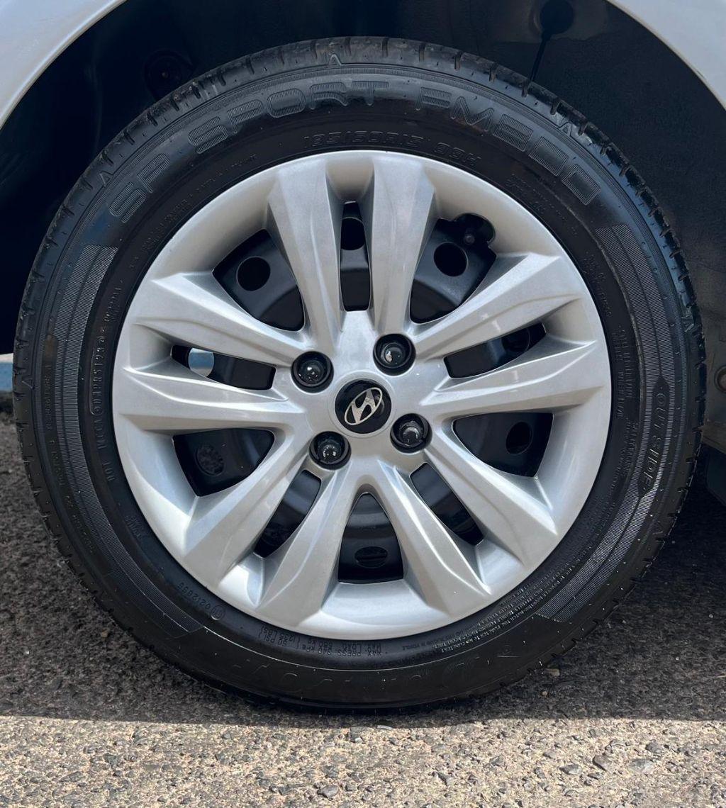 HYUNDAI HB 20 Hatch - Foto