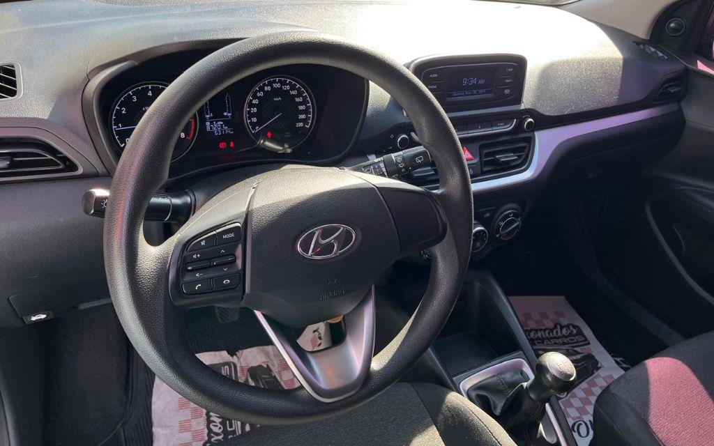 HYUNDAI HB 20 Hatch - Foto