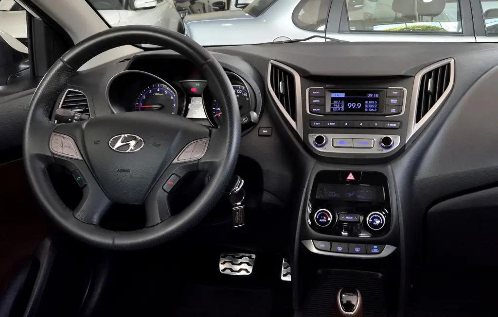 HYUNDAI HB 20 Hatch X - Foto