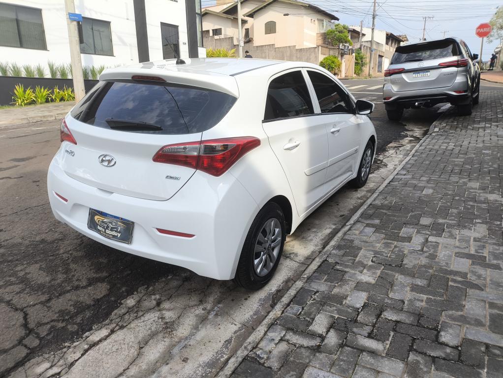 HYUNDAI HB 20 Hatch - Foto