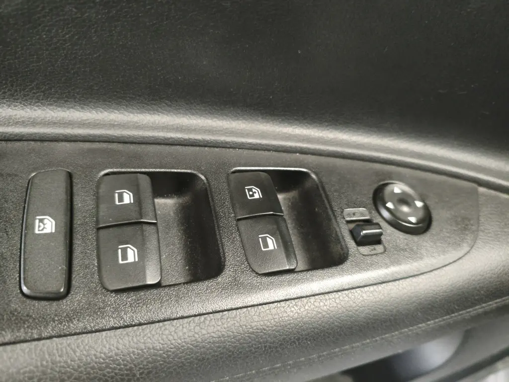 HYUNDAI HB 20 Hatch X - Foto