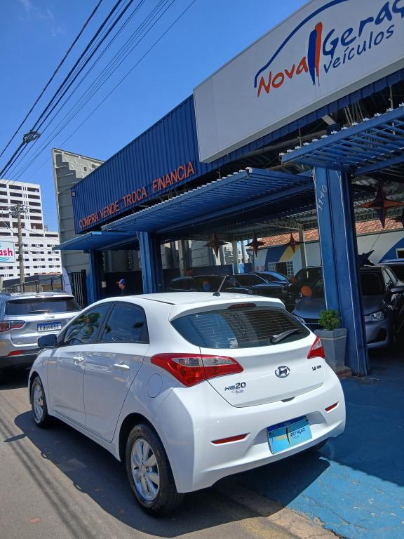 HYUNDAI HB 20 Hatch - Foto