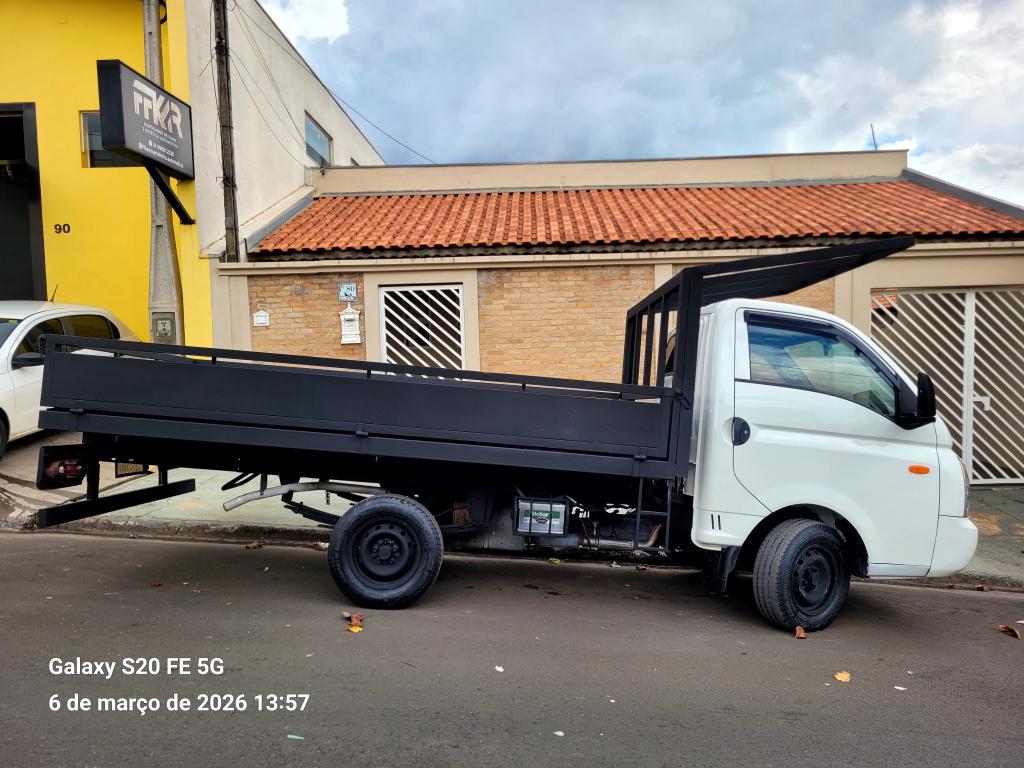 HYUNDAI HR - Foto