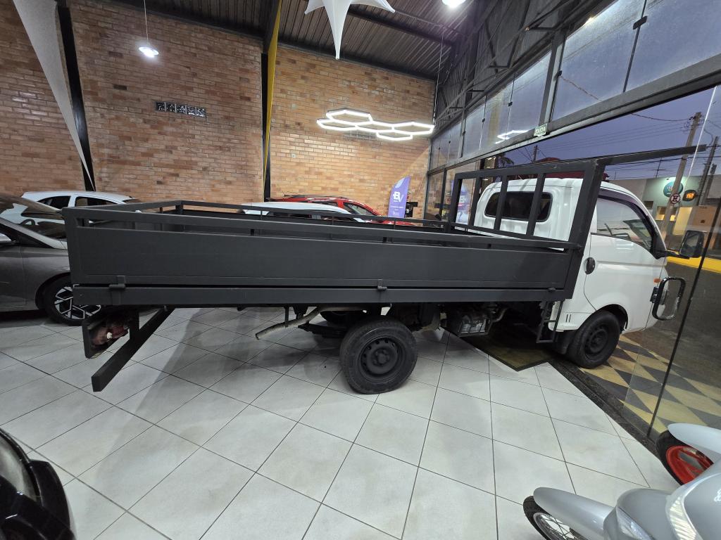 HYUNDAI HR - Foto