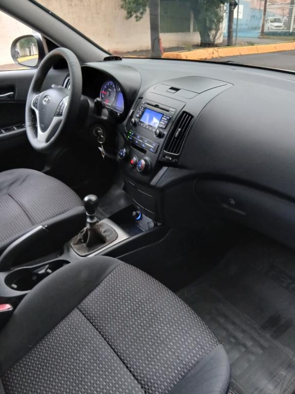 HYUNDAI I30 - Foto