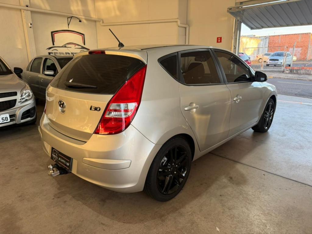 HYUNDAI I30 - Foto