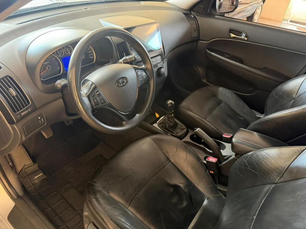 HYUNDAI I30 - Foto