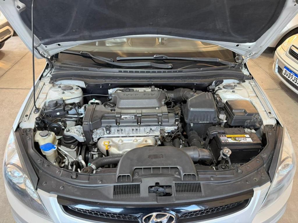 HYUNDAI I30 - Foto