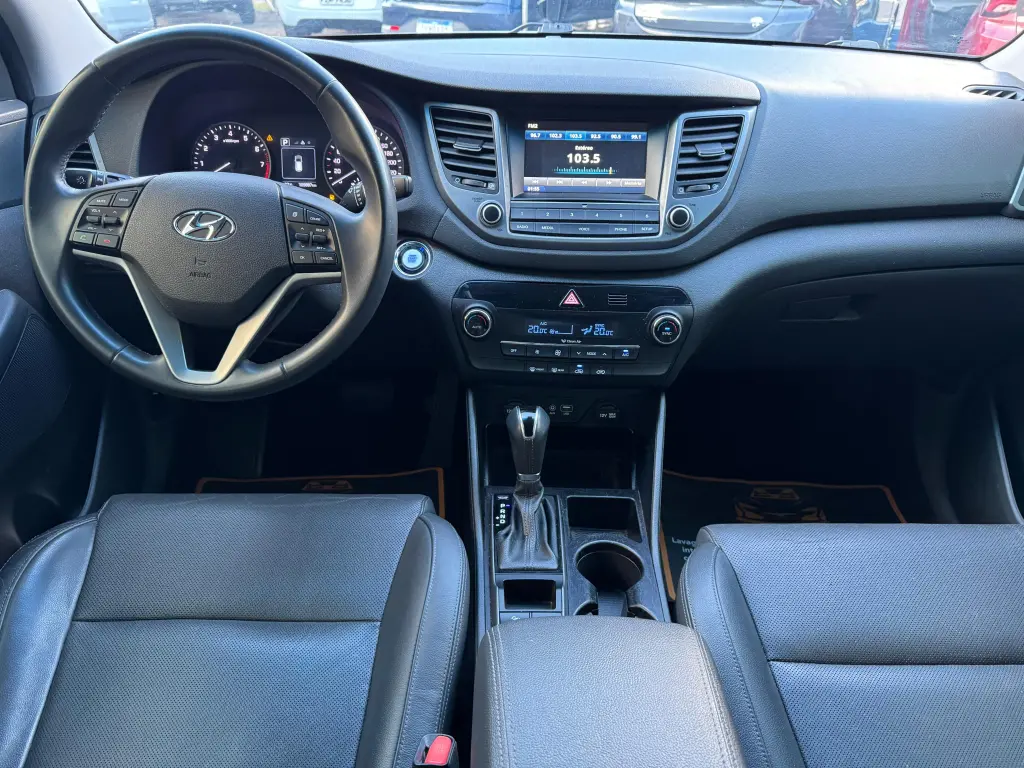HYUNDAI Tucson - Foto