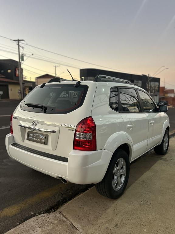 HYUNDAI Tucson - Foto