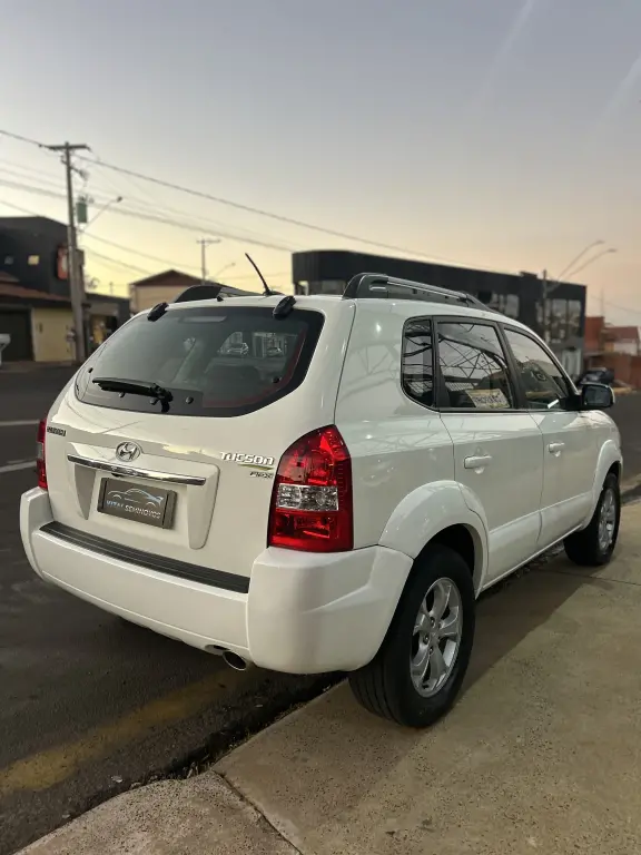 HYUNDAI Tucson - Foto