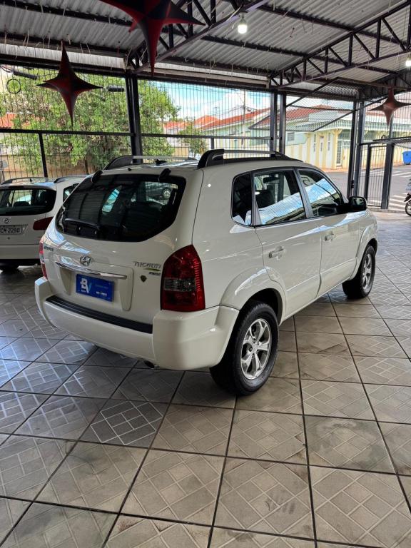 HYUNDAI Tucson - Foto