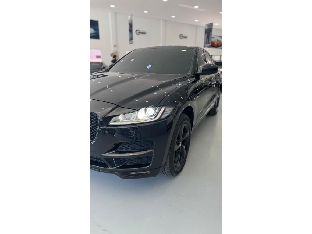 JAGUAR F-Pace - Foto