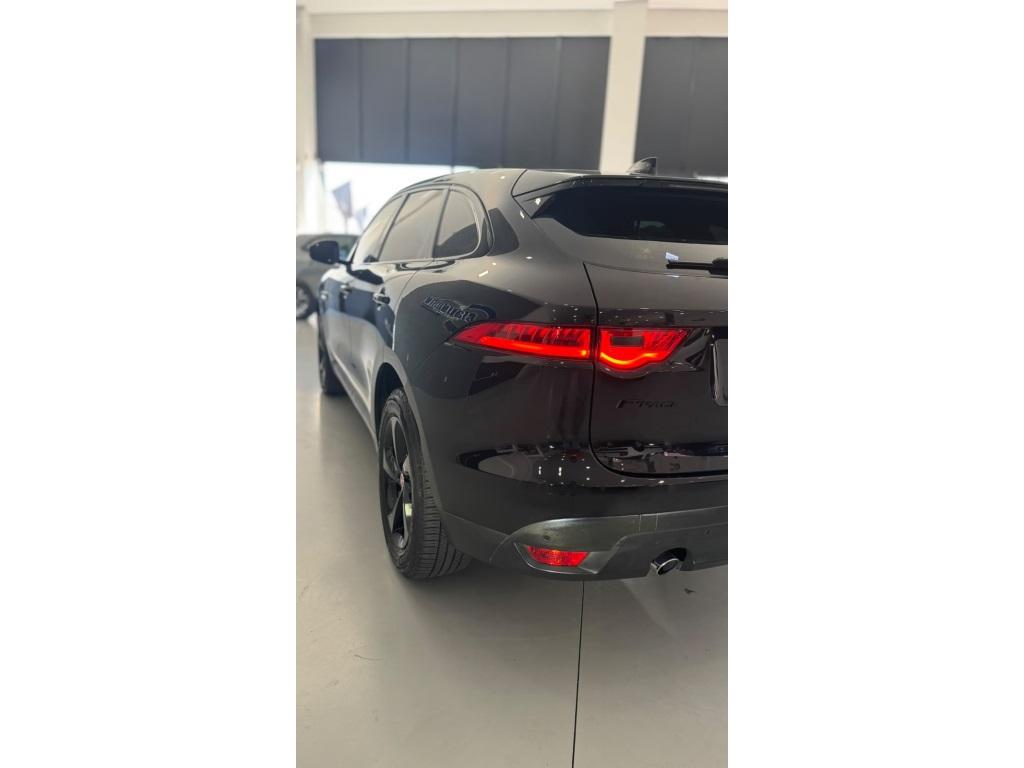 JAGUAR F-Pace - Foto