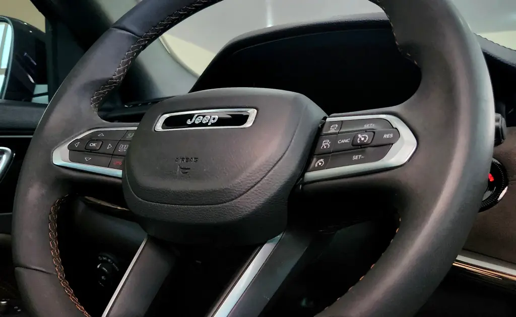 JEEP Commander - Foto