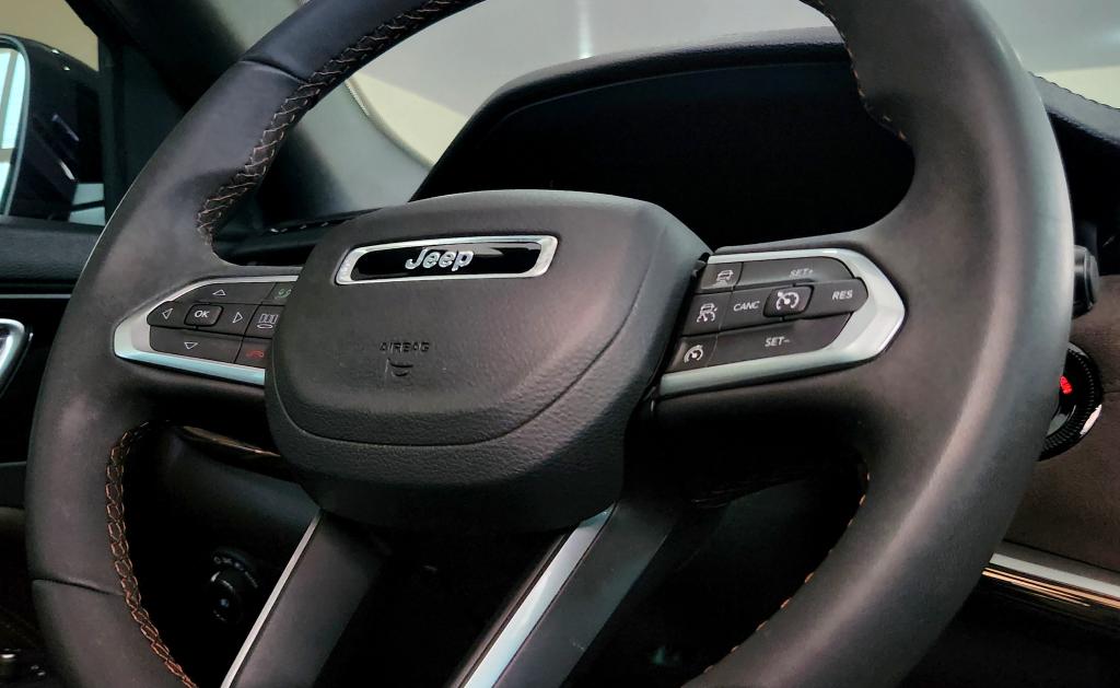 JEEP Commander - Foto