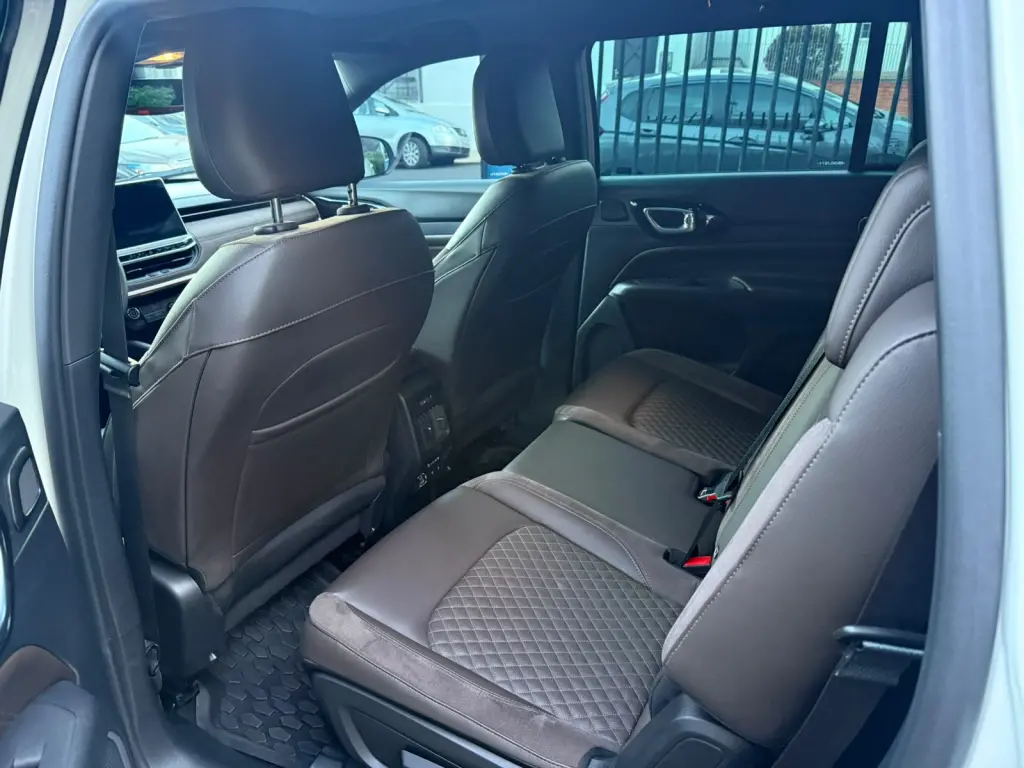 JEEP Commander - Foto
