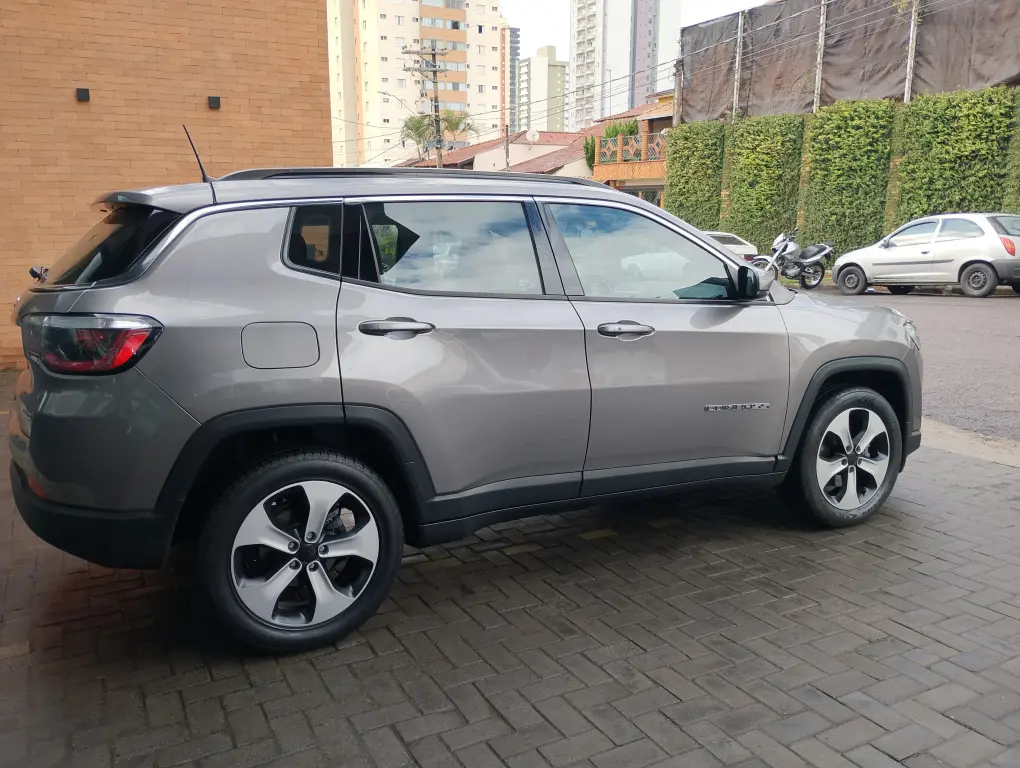 JEEP Compass - Foto